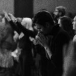 People praying